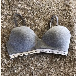 Sale Victoria's Secret Tee Shirt Bra Size 36C